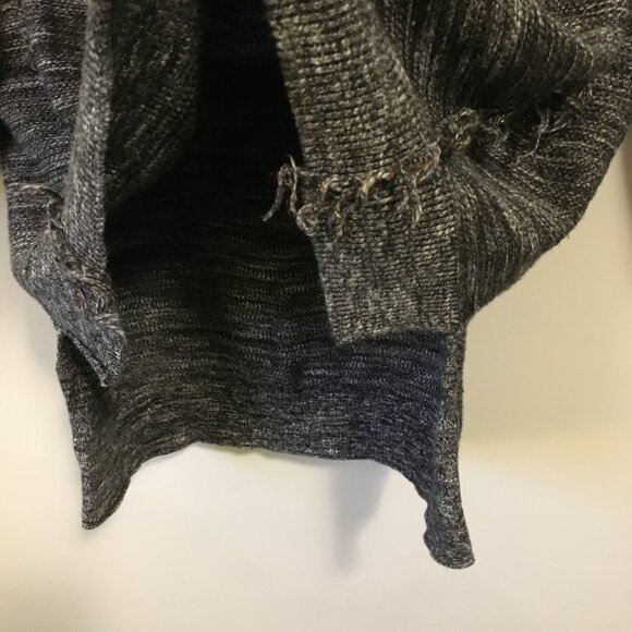 Lord & Taylor Salt and Pepper Cotton Blend Fringed Sweater - Large - Picture 8 of 16